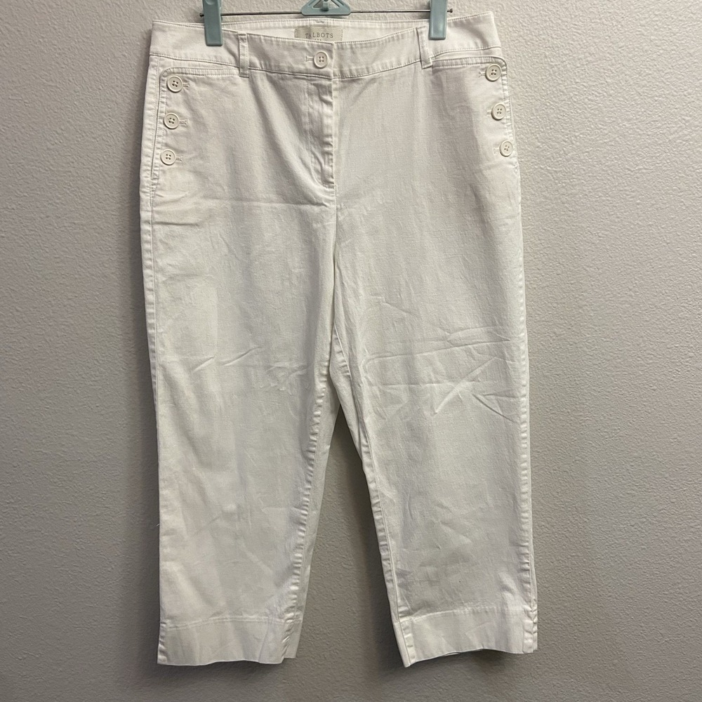 Talbots‎ Women's White Capri Flat Front Size 10 Button Detail Coastal Spring